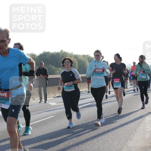 03.10.2025 - Köhlbrandbrückenlauf Jannik Wohlers http://msf.ph/oto/9052622 03.10.2025 09:19:31 Position 3 1701, 2902, 1796, 1745 meine-sportfotos.de