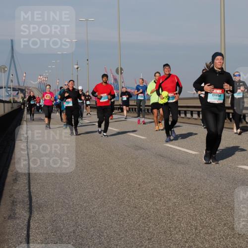 03.10.2025 - Köhlbrandbrückenlauf Fabian Wolf http://msf.ph/oto/9052625 03.10.2025 10:02:16 Position 3 1051 meine-sportfotos.de