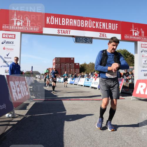 03.10.2025 - Köhlbrandbrückenlauf Lena Gebhardt http://msf.ph/oto/9052658 03.10.2025 13:06:30 Ziel 4015, 4122, 4124, 4151, 4396, 4550, 4658, 4659, 5563, 5641, 5970, 6193 meine-sportfotos.de