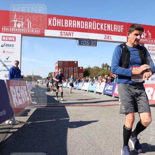 03.10.2025 - Köhlbrandbrückenlauf Lena Gebhardt http://msf.ph/oto/9052670 03.10.2025 13:06:30 Ziel 4015, 4122, 4124, 4151, 4396, 4550, 4658, 4659, 5563, 5641, 5970, 6193 meine-sportfotos.de