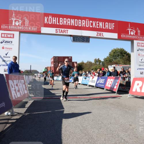 03.10.2025 - Köhlbrandbrückenlauf Lena Gebhardt http://msf.ph/oto/9052689 03.10.2025 13:06:31 Ziel 4015, 4026, 4122, 4124, 4151, 4312, 4396, 4550, 4658, 4659, 5563, 5641, 5970, 6193, 6256 meine-sportfotos.de