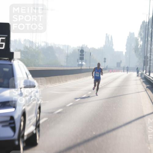 03.10.2025 - Köhlbrandbrückenlauf Jannik Wohlers http://msf.ph/oto/9052714 03.10.2025 09:09:36 Position 3 0, 09, 35, 326 meine-sportfotos.de