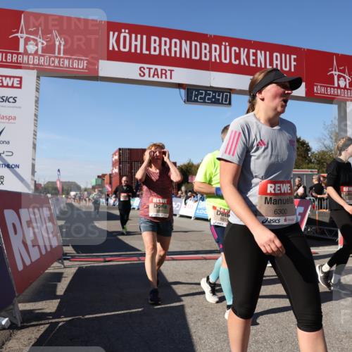 03.10.2025 - Köhlbrandbrückenlauf Lena Gebhardt http://msf.ph/oto/9052740 03.10.2025 13:22:41 Ziel 4481, 4482, 4508, 5122, 5125, 5167, 5213, 5214, 5675, 5839, 5928, 5933, 5982, 6107, 6261, 6300, 6413, 6733 meine-sportfotos.de