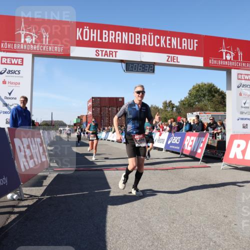 03.10.2025 - Köhlbrandbrückenlauf Lena Gebhardt http://msf.ph/oto/9052745 03.10.2025 13:06:32 Ziel 4015, 4026, 4122, 4124, 4151, 4312, 4396, 4550, 4658, 4659, 5563, 5641, 5970, 6193, 6256 meine-sportfotos.de