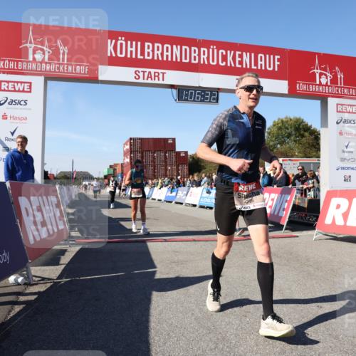 03.10.2025 - Köhlbrandbrückenlauf Lena Gebhardt http://msf.ph/oto/9052773 03.10.2025 13:06:33 Ziel 4015, 4026, 4122, 4124, 4151, 4312, 4396, 4405, 4550, 4658, 4659, 5563, 5641, 5970, 6193, 6256 meine-sportfotos.de
