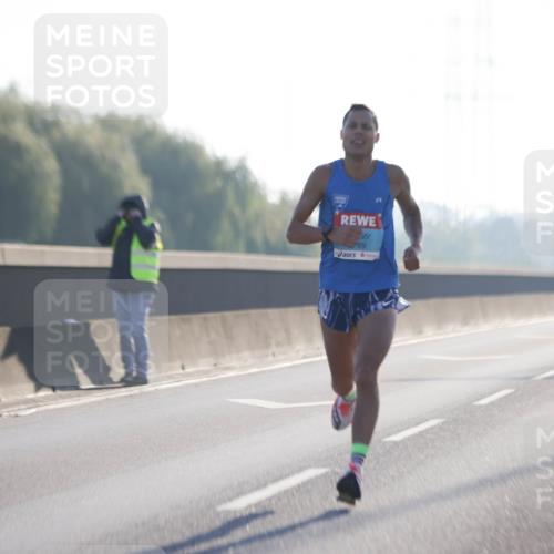 03.10.2025 - Köhlbrandbrückenlauf Jannik Wohlers http://msf.ph/oto/9052801 03.10.2025 09:09:43 Position 3 769 meine-sportfotos.de