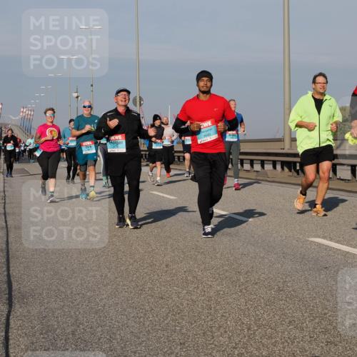 03.10.2025 - Köhlbrandbrückenlauf Fabian Wolf http://msf.ph/oto/9052803 03.10.2025 10:02:19 Position 3 3840, 303 meine-sportfotos.de