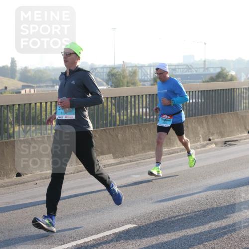 03.10.2025 - Köhlbrandbrückenlauf Lena Gebhardt http://msf.ph/oto/9052807 03.10.2025 09:15:30 Position 1  meine-sportfotos.de