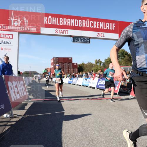 03.10.2025 - Köhlbrandbrückenlauf Lena Gebhardt http://msf.ph/oto/9052810 03.10.2025 13:06:33 Ziel 4015, 4026, 4122, 4124, 4151, 4312, 4396, 4405, 4550, 4658, 4659, 5563, 5641, 5970, 6193, 6256 meine-sportfotos.de