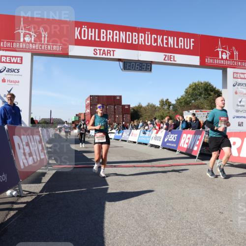 03.10.2025 - Köhlbrandbrückenlauf Lena Gebhardt http://msf.ph/oto/9052826 03.10.2025 13:06:34 Ziel 4015, 4026, 4122, 4124, 4151, 4312, 4396, 4405, 4550, 4658, 4659, 5563, 5798, 5970, 6061, 6193, 6256 meine-sportfotos.de