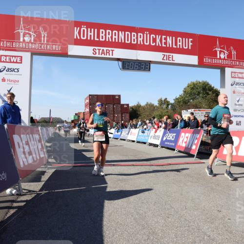 03.10.2025 - Köhlbrandbrückenlauf Lena Gebhardt http://msf.ph/oto/9052835 03.10.2025 13:06:34 Ziel 4015, 4026, 4122, 4124, 4151, 4312, 4396, 4405, 4550, 4658, 4659, 5563, 5798, 5970, 6061, 6193, 6256 meine-sportfotos.de