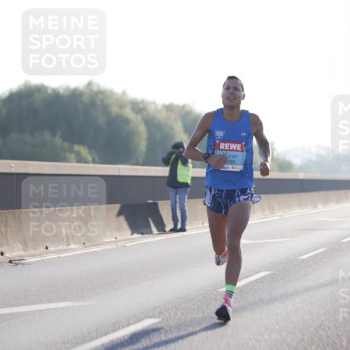 03.10.2025 - Köhlbrandbrückenlauf Jannik Wohlers http://msf.ph/oto/9052862 03.10.2025 09:09:44 Position 3 769 meine-sportfotos.de