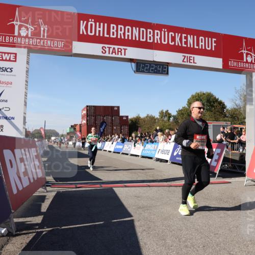 03.10.2025 - Köhlbrandbrückenlauf Lena Gebhardt http://msf.ph/oto/9052867 03.10.2025 13:22:43 Ziel 4481, 4482, 4508, 5122, 5125, 5167, 5213, 5675, 5928, 5933, 5982, 6107, 6261, 6300, 6413, 6733 meine-sportfotos.de