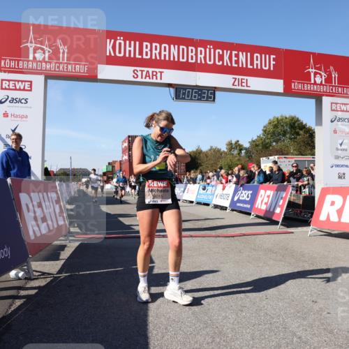 03.10.2025 - Köhlbrandbrückenlauf Lena Gebhardt http://msf.ph/oto/9052873 03.10.2025 13:06:35 Ziel 4015, 4026, 4122, 4124, 4151, 4312, 4396, 4405, 4658, 4659, 5563, 5798, 6061, 6256, 6721 meine-sportfotos.de