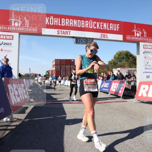 03.10.2025 - Köhlbrandbrückenlauf Lena Gebhardt http://msf.ph/oto/9052901 03.10.2025 13:06:36 Ziel 4015, 4026, 4122, 4124, 4151, 4312, 4396, 4405, 4658, 4659, 5563, 5798, 6061, 6256, 6721 meine-sportfotos.de