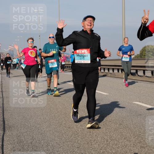 03.10.2025 - Köhlbrandbrückenlauf Fabian Wolf http://msf.ph/oto/9052908 03.10.2025 10:02:21 Position 3 2025, 2018, 3897, 3840 meine-sportfotos.de