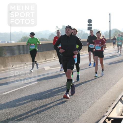 03.10.2025 - Köhlbrandbrückenlauf Lena Gebhardt http://msf.ph/oto/9052912 03.10.2025 09:15:33 Position 1 1079 meine-sportfotos.de