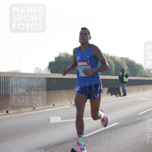 03.10.2025 - Köhlbrandbrückenlauf Jannik Wohlers http://msf.ph/oto/9052915 03.10.2025 09:09:45 Position 3 3 meine-sportfotos.de