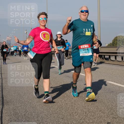 03.10.2025 - Köhlbrandbrückenlauf Fabian Wolf http://msf.ph/oto/9052966 03.10.2025 10:02:23 Position 3 3417, 2025, 39, 3697 meine-sportfotos.de