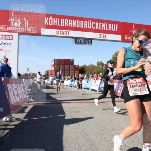 03.10.2025 - Köhlbrandbrückenlauf Lena Gebhardt http://msf.ph/oto/9052968 03.10.2025 13:06:37 Ziel 4015, 4026, 4122, 4151, 4312, 4396, 4405, 4658, 4659, 5798, 5971, 6061, 6256, 6721 meine-sportfotos.de