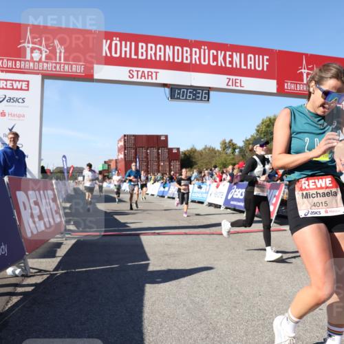 03.10.2025 - Köhlbrandbrückenlauf Lena Gebhardt http://msf.ph/oto/9052976 03.10.2025 13:06:37 Ziel 4015, 4026, 4122, 4151, 4312, 4396, 4405, 4658, 4659, 5798, 5971, 6061, 6256, 6721 meine-sportfotos.de