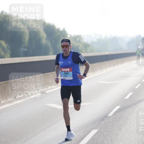 03.10.2025 - Köhlbrandbrückenlauf Jannik Wohlers http://msf.ph/oto/9053016 03.10.2025 09:10:21 Position 3 3247 meine-sportfotos.de