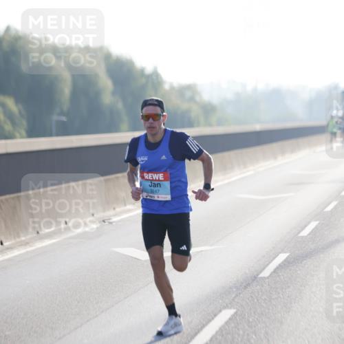 03.10.2025 - Köhlbrandbrückenlauf Jannik Wohlers http://msf.ph/oto/9053022 03.10.2025 09:10:21 Position 3 3247 meine-sportfotos.de