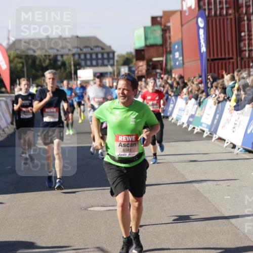 03.10.2025 - Köhlbrandbrückenlauf Jannik Wohlers http://msf.ph/oto/9053028 03.10.2025 13:09:19 Ziel 4129, 4134, 4334, 4351, 4377, 4486, 4681, 4901, 5061, 5242, 5352, 5740, 6037, 6062, 6349, 6562, 6661, 6743, 6814, 6816 meine-sportfotos.de