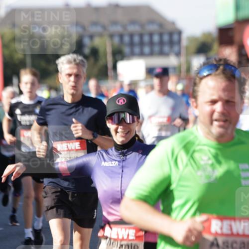 03.10.2025 - Köhlbrandbrückenlauf Jannik Wohlers http://msf.ph/oto/9053047 03.10.2025 13:09:20 Ziel 4129, 4134, 4212, 4334, 4377, 4486, 4681, 4901, 5061, 5352, 5740, 6037, 6062, 6349, 6562, 6661, 6743 meine-sportfotos.de