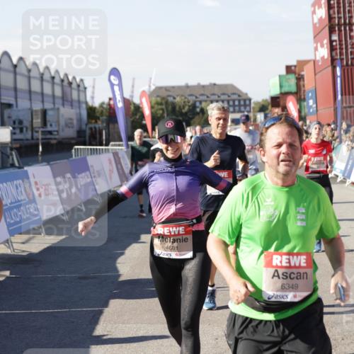 03.10.2025 - Köhlbrandbrückenlauf Jannik Wohlers http://msf.ph/oto/9053091 03.10.2025 13:09:21 Ziel 4129, 4134, 4212, 4334, 4377, 4486, 4681, 4901, 5061, 5352, 5740, 6037, 6062, 6349, 6562, 6661, 6743 meine-sportfotos.de