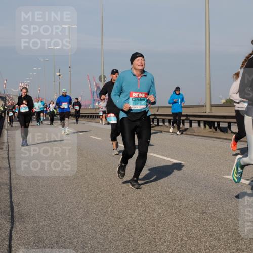 03.10.2025 - Köhlbrandbrückenlauf Fabian Wolf http://msf.ph/oto/9053095 03.10.2025 10:02:26 Position 3 2817 meine-sportfotos.de