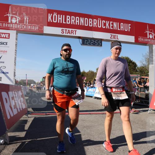 03.10.2025 - Köhlbrandbrückenlauf Lena Gebhardt http://msf.ph/oto/9053137 03.10.2025 13:22:55 Ziel 4602, 4603, 5046, 5189, 5812, 5924, 5925, 6027 meine-sportfotos.de
