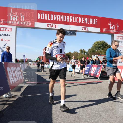 03.10.2025 - Köhlbrandbrückenlauf Lena Gebhardt http://msf.ph/oto/9053140 03.10.2025 13:06:40 Ziel 4015, 4026, 4122, 4151, 4312, 4396, 4405, 5798, 5971, 6061, 6089, 6256, 6721 meine-sportfotos.de