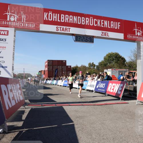 03.10.2025 - Köhlbrandbrückenlauf Lena Gebhardt http://msf.ph/oto/9053148 03.10.2025 13:22:57 Ziel 4602, 4603, 5046, 5189, 5812, 5924, 5925, 6027 meine-sportfotos.de