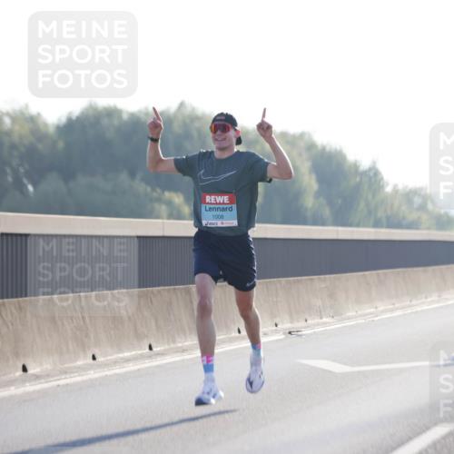 03.10.2025 - Köhlbrandbrückenlauf Jannik Wohlers http://msf.ph/oto/9053158 03.10.2025 09:10:37 Position 3 1008 meine-sportfotos.de