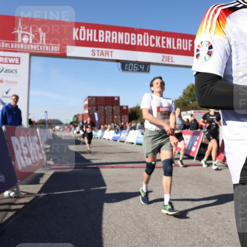 03.10.2025 - Köhlbrandbrückenlauf Lena Gebhardt http://msf.ph/oto/9053166 03.10.2025 13:06:41 Ziel 4015, 4026, 4122, 4151, 4312, 4405, 5798, 5971, 6061, 6089, 6256, 6721 meine-sportfotos.de