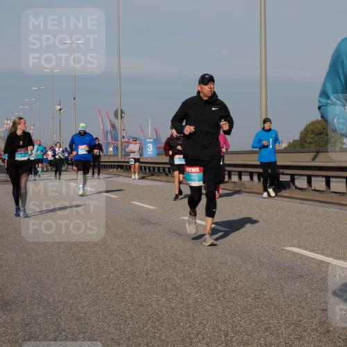 03.10.2025 - Köhlbrandbrückenlauf Fabian Wolf http://msf.ph/oto/9053183 03.10.2025 10:02:27 Position 3 3786, 281 meine-sportfotos.de