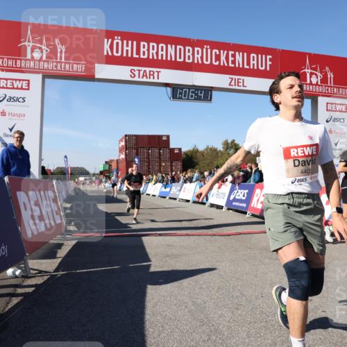 03.10.2025 - Köhlbrandbrückenlauf Lena Gebhardt http://msf.ph/oto/9053190 03.10.2025 13:06:41 Ziel 4015, 4026, 4122, 4151, 4312, 4405, 5798, 5971, 6061, 6089, 6256, 6721 meine-sportfotos.de