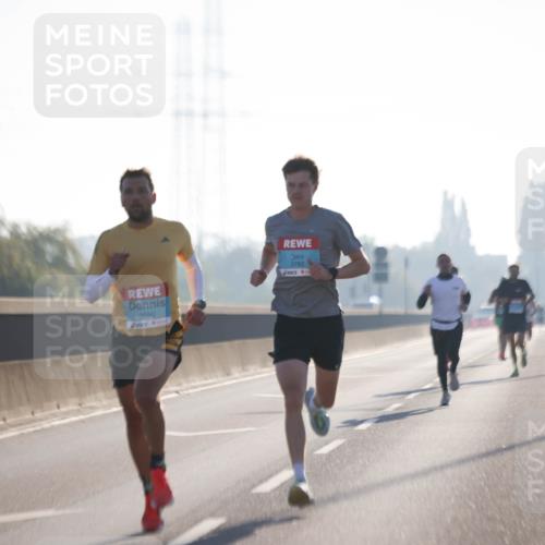 03.10.2025 - Köhlbrandbrückenlauf Jannik Wohlers http://msf.ph/oto/9053202 03.10.2025 09:10:39 Position 3 3590, 3782 meine-sportfotos.de