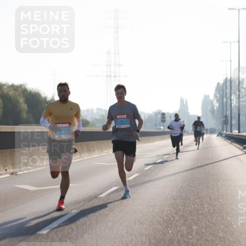 03.10.2025 - Köhlbrandbrückenlauf Jannik Wohlers http://msf.ph/oto/9053237 03.10.2025 09:10:40 Position 3 3590 meine-sportfotos.de