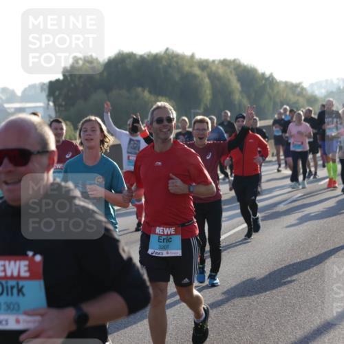 03.10.2025 - Köhlbrandbrückenlauf Jannik Wohlers http://msf.ph/oto/9053267 03.10.2025 09:19:52 Position 3 1303, 3201 meine-sportfotos.de