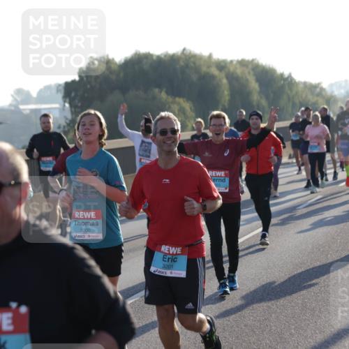 03.10.2025 - Köhlbrandbrückenlauf Jannik Wohlers http://msf.ph/oto/9053277 03.10.2025 09:19:52 Position 3 3200, 3201 meine-sportfotos.de