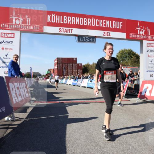 03.10.2025 - Köhlbrandbrückenlauf Lena Gebhardt http://msf.ph/oto/9053282 03.10.2025 13:06:44 Ziel 4026, 4151, 4312, 4405, 5798, 5971, 6056, 6061, 6089, 6256, 6721 meine-sportfotos.de