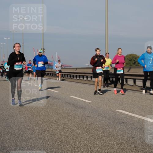 03.10.2025 - Köhlbrandbrückenlauf Fabian Wolf http://msf.ph/oto/9053294 03.10.2025 10:02:30 Position 3  meine-sportfotos.de