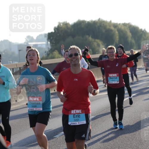 03.10.2025 - Köhlbrandbrückenlauf Jannik Wohlers http://msf.ph/oto/9053313 03.10.2025 09:19:52 Position 3 3200, 3201, 3003 meine-sportfotos.de