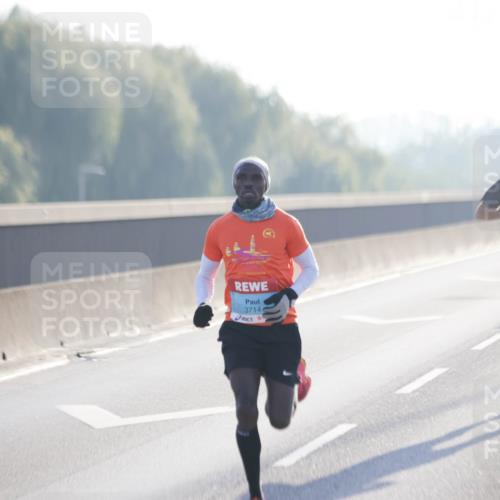 03.10.2025 - Köhlbrandbrückenlauf Jannik Wohlers http://msf.ph/oto/9053376 03.10.2025 09:10:48 Position 3 3714 meine-sportfotos.de