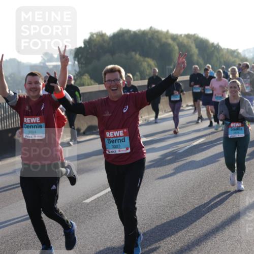 03.10.2025 - Köhlbrandbrückenlauf Jannik Wohlers http://msf.ph/oto/9053408 03.10.2025 09:19:54 Position 3 3004, 3003 meine-sportfotos.de