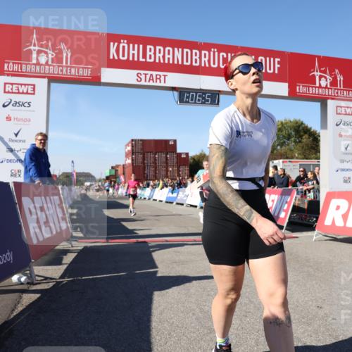 03.10.2025 - Köhlbrandbrückenlauf Lena Gebhardt http://msf.ph/oto/9053438 03.10.2025 13:06:52 Ziel 5963, 5971, 6056, 6089, 6745, 6799 meine-sportfotos.de