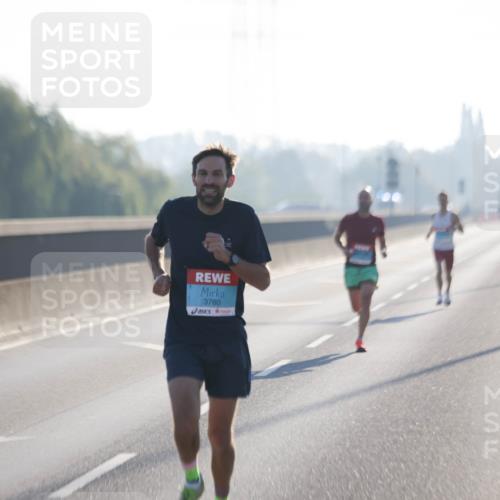 03.10.2025 - Köhlbrandbrückenlauf Jannik Wohlers http://msf.ph/oto/9053440 03.10.2025 09:10:50 Position 3 3760 meine-sportfotos.de