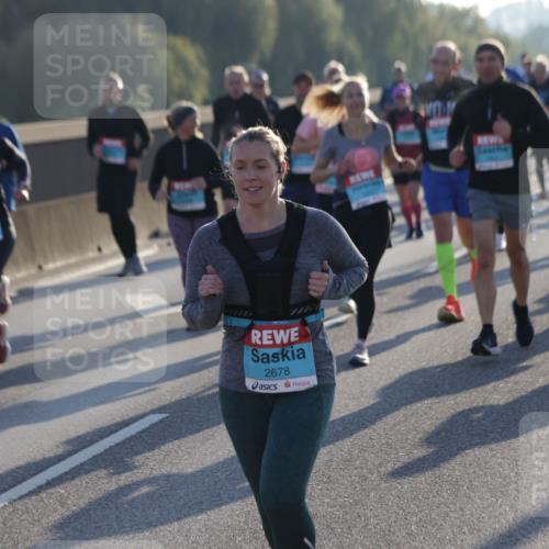 03.10.2025 - Köhlbrandbrückenlauf Jannik Wohlers http://msf.ph/oto/9053441 03.10.2025 09:19:55 Position 3 2678 meine-sportfotos.de